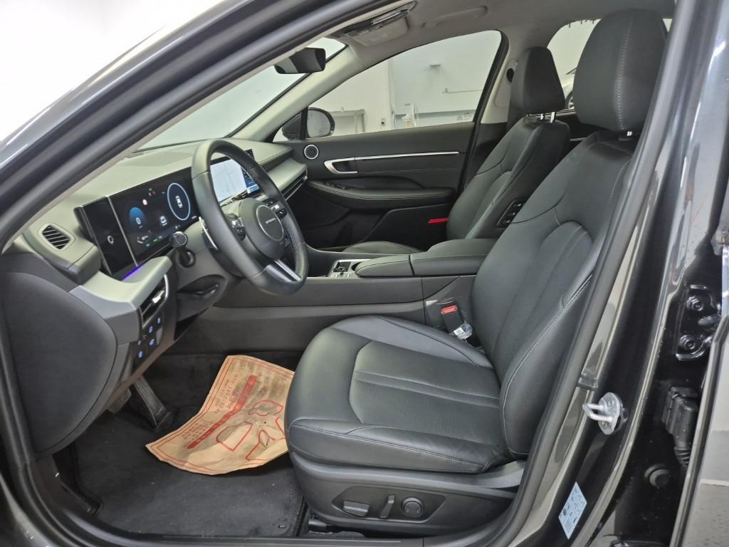 HYUNDAI Sonata - Vista 11