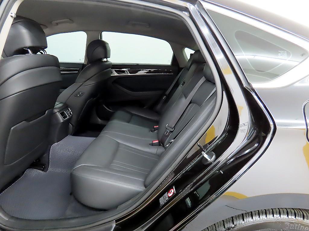 Genesis G80 - Vista 6