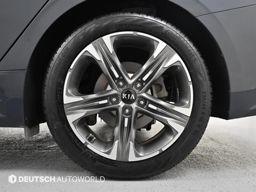 KIA K5 - Vista 5