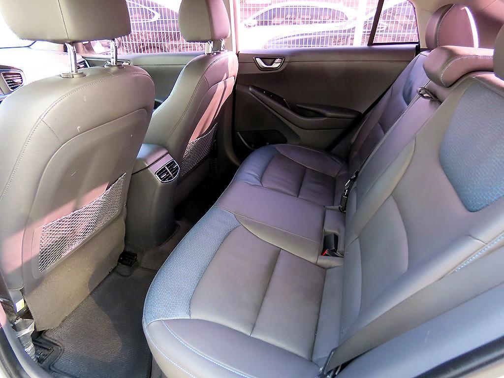 HYUNDAI Ioniq - Vista 6