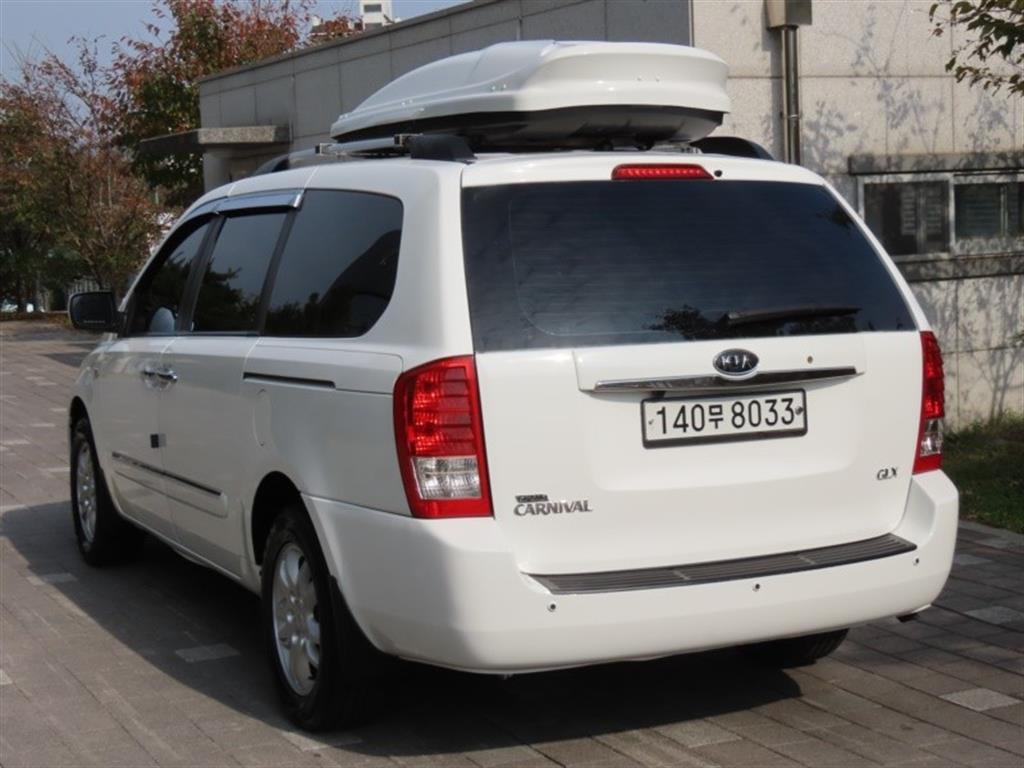KIA Carnival - Vista 7