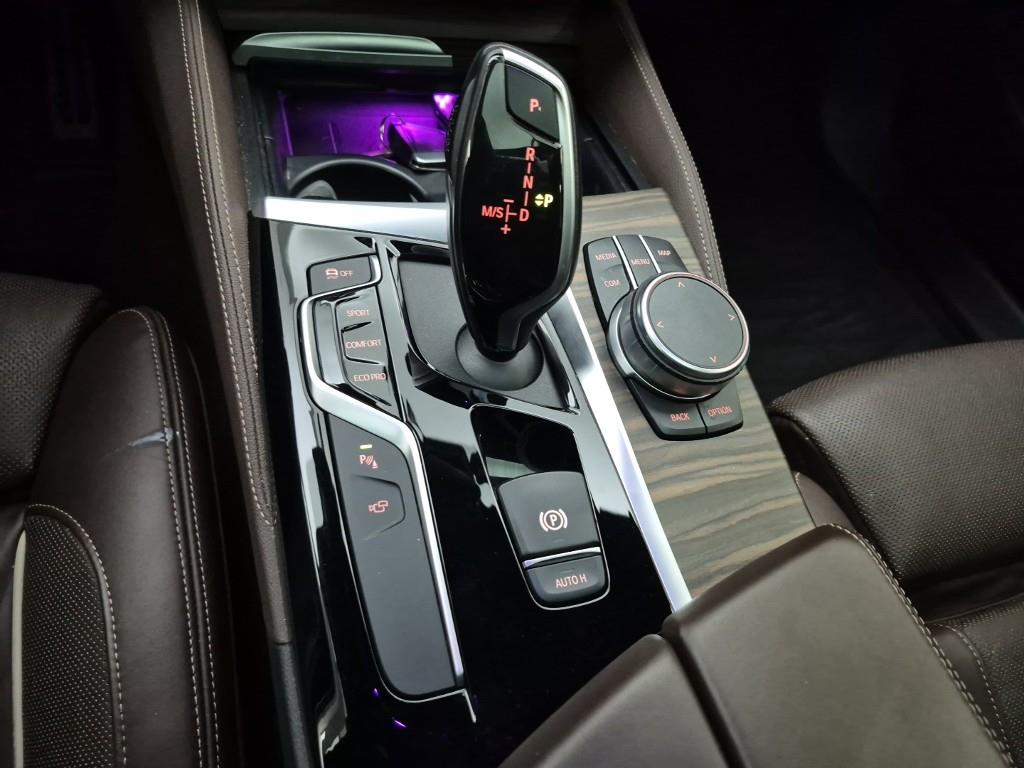 BMW 5 Series - Vista 8