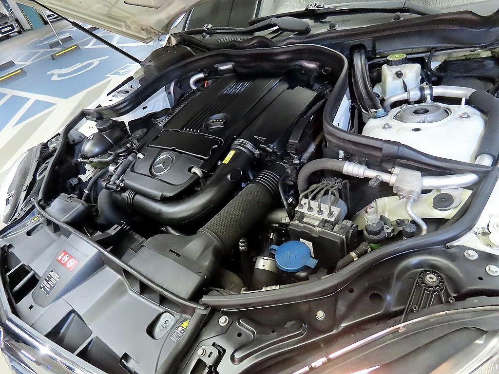 Mercedes Benz E class 2011 Blanco - Importación desde Corea - HF Imports Iquique - Foto 19