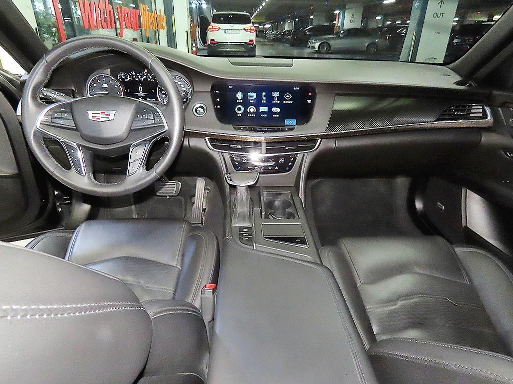 Cadillac CT6 - Vista 10