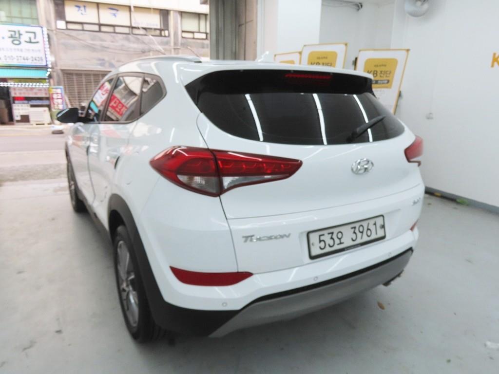 HYUNDAI Tucson - Vista 4