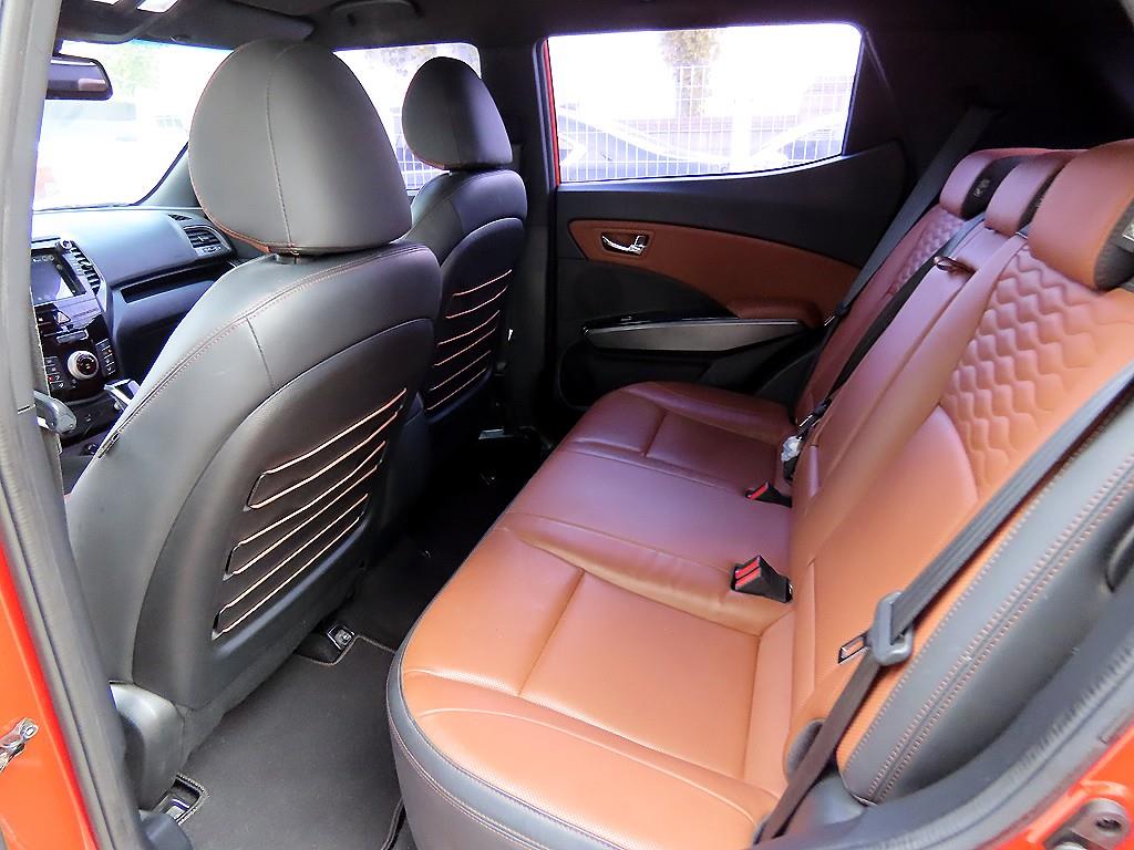 Ssangyong Tivoli - Vista 6