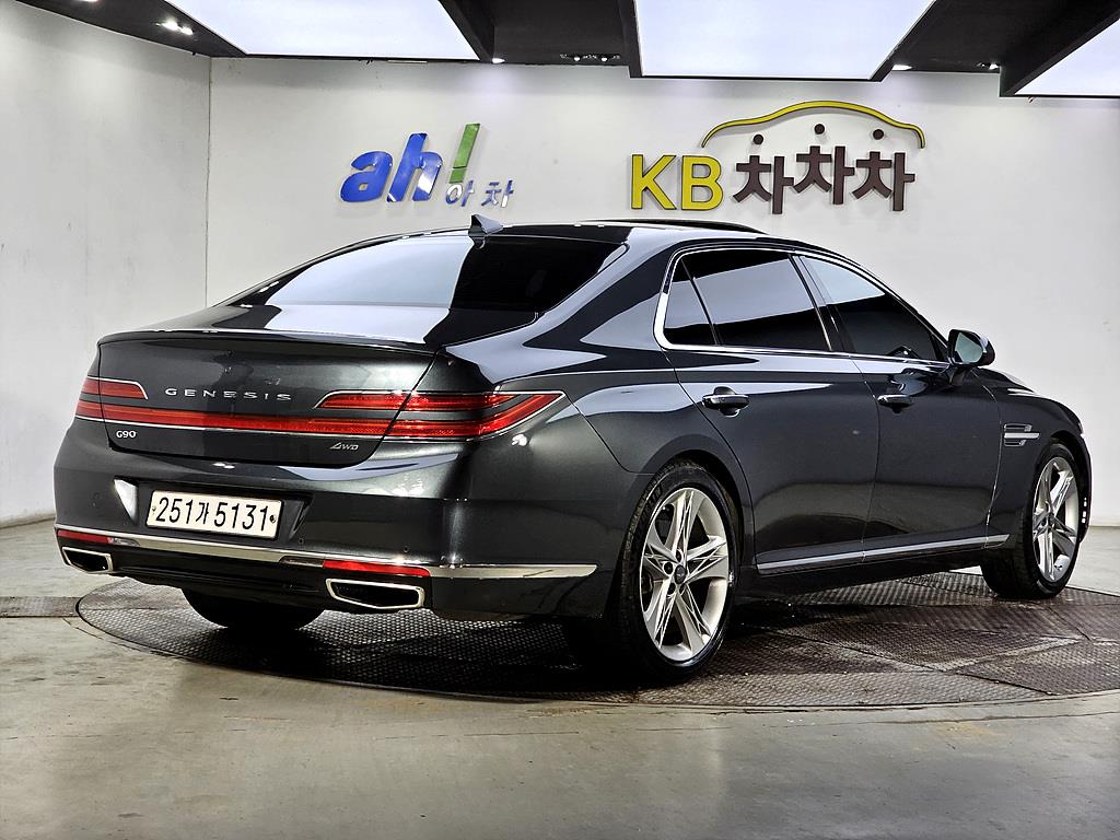 Genesis G90 - Vista 4