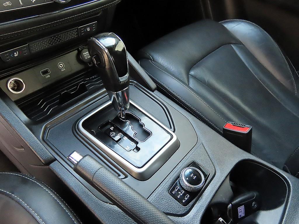 Ssangyong Rexton - Vista 10