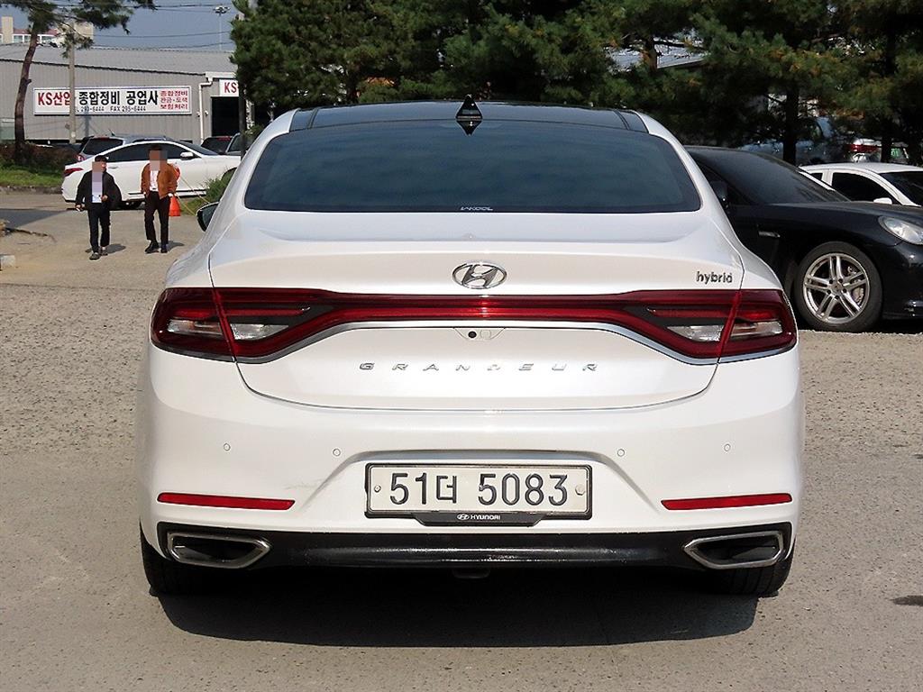 HYUNDAI Grandeur - Vista 4