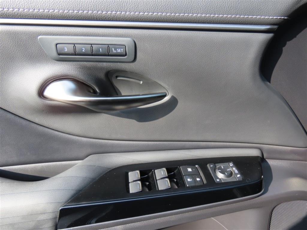 Lexus ES 2022 Plateado - Importación desde Corea - HF Imports Iquique - Foto 12