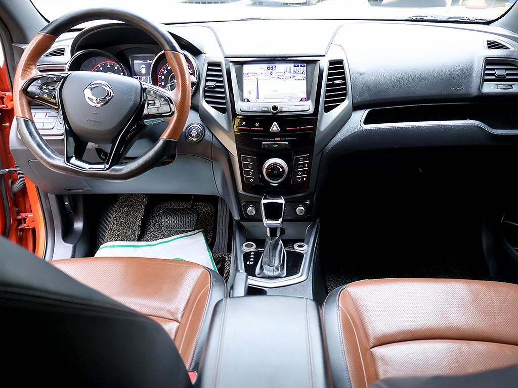 Ssangyong Tivoli - Vista 9