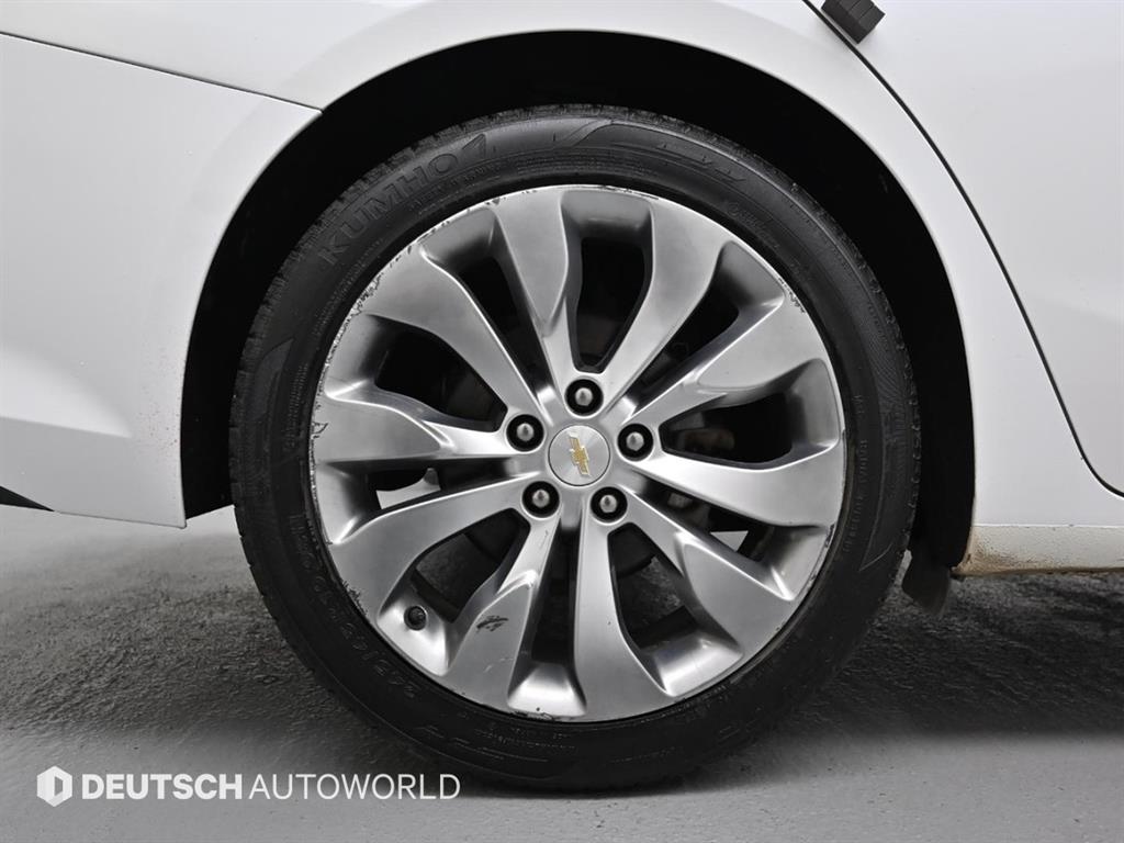 Chevrolet Malibu - Vista 5