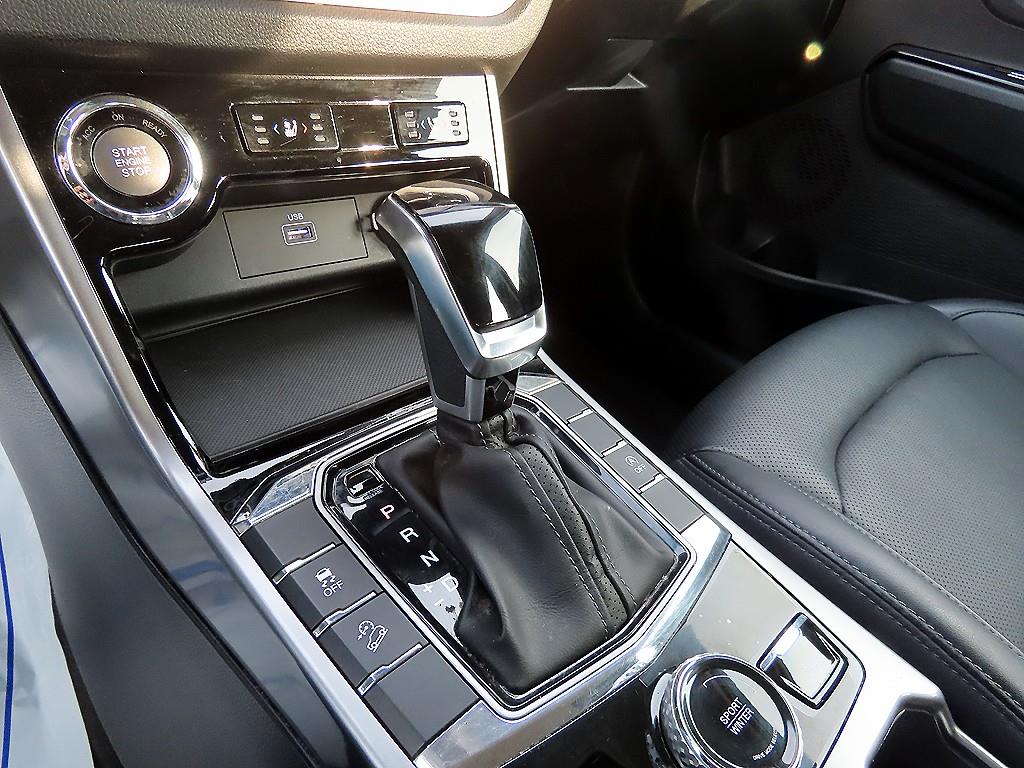 Ssangyong Korando - Vista 11