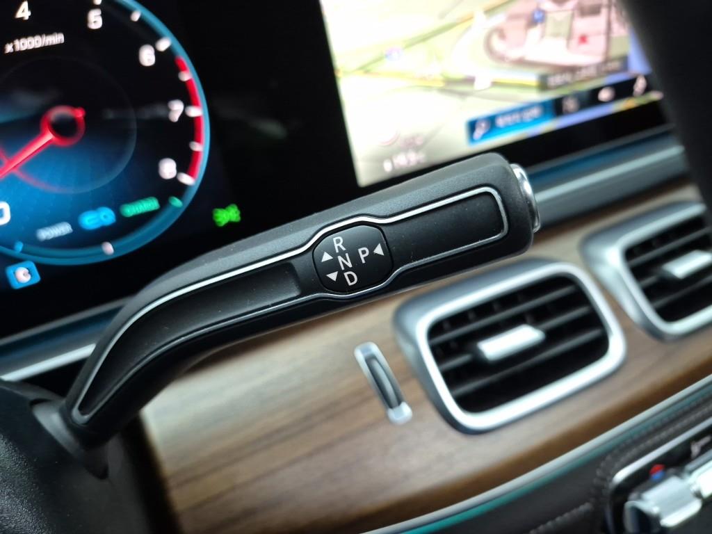 Mercedes Benz GLE Class - Vista 8