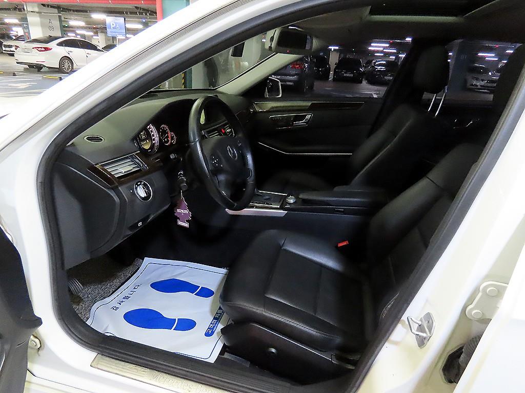 Mercedes Benz E class - Vista 6