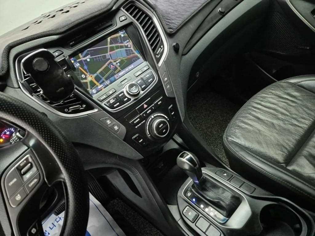 HYUNDAI Santa Fe - Vista 10