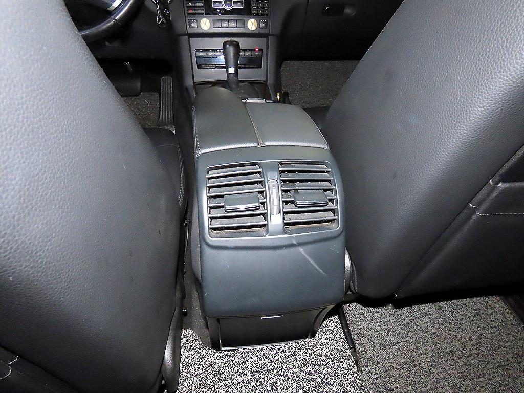 Mercedes Benz E class 2011 Blanco - Importación desde Corea - HF Imports Iquique - Foto 17