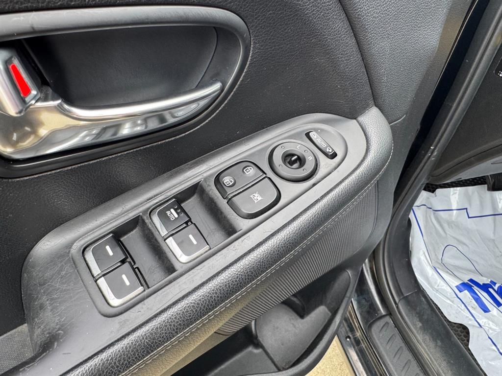 KIA Carens 2014 Negro - Importación desde Corea - HF Imports Iquique - Foto 15