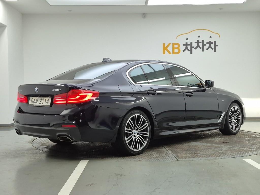 BMW 5 Series - Vista 4