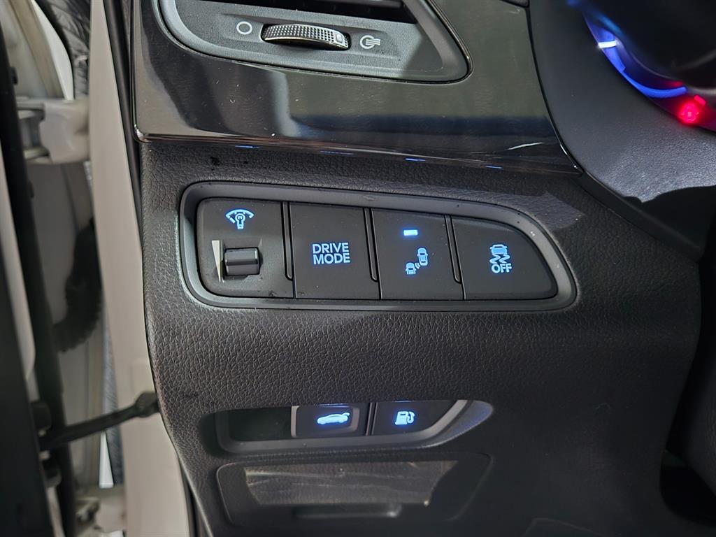 HYUNDAI Grandeur - Vista 9