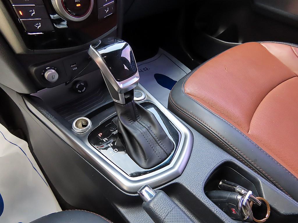 Ssangyong Tivoli - Vista 10