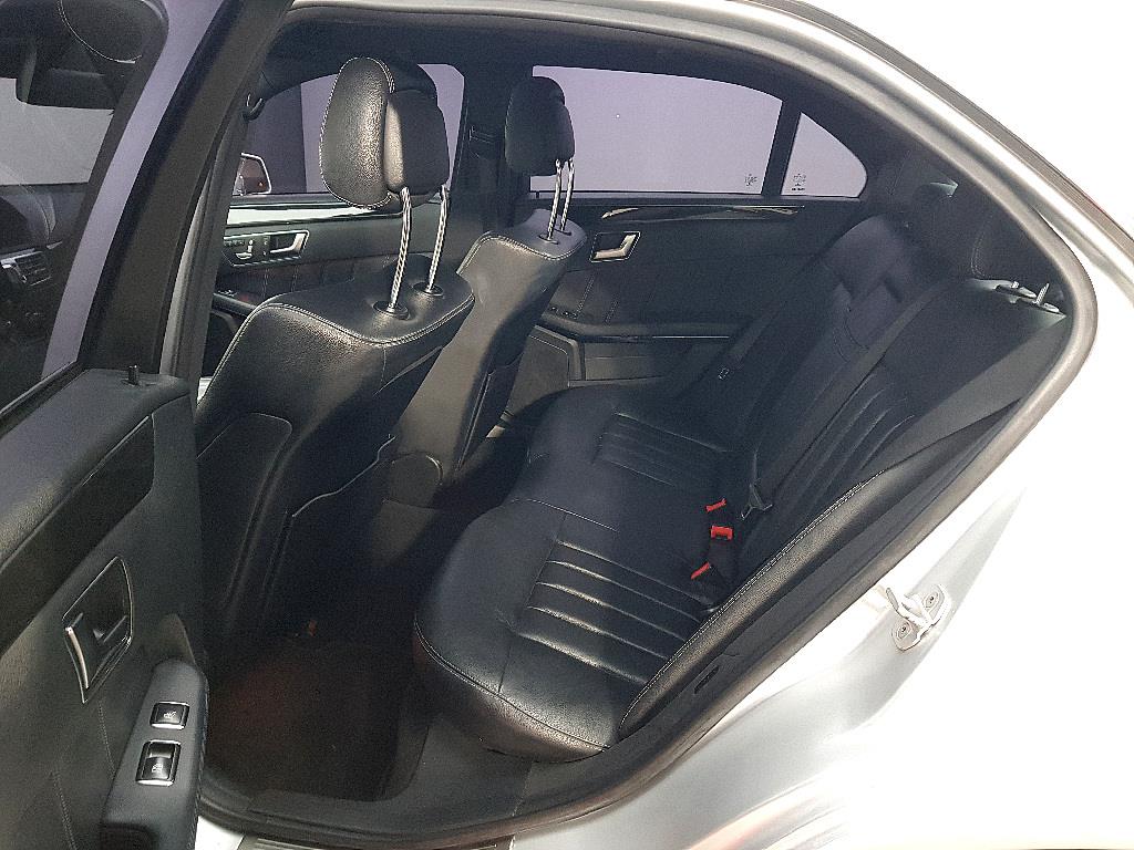 Mercedes Benz E class - Vista 9