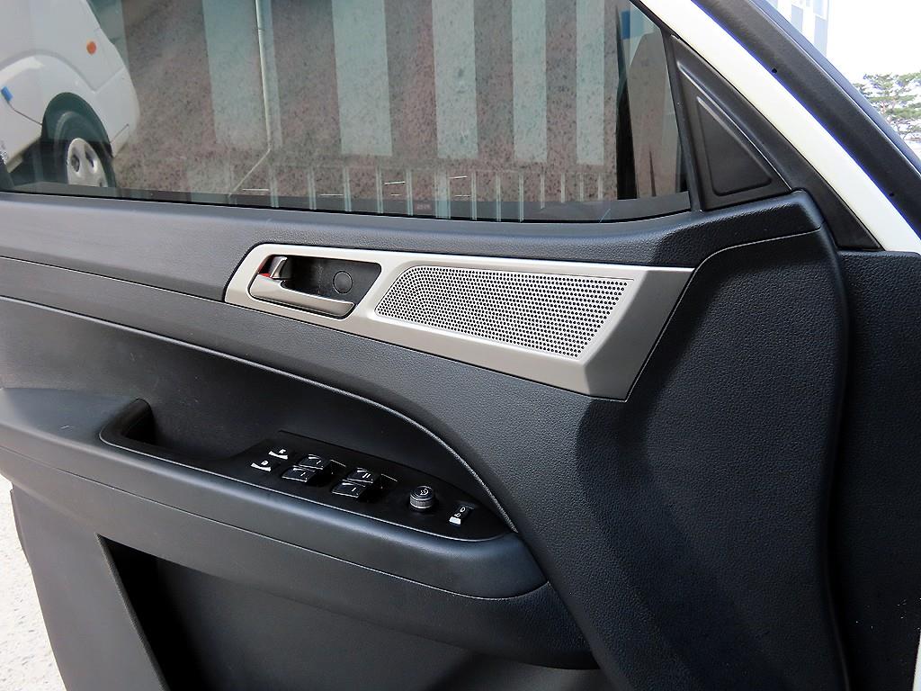 Ssangyong Rexton - Vista 11