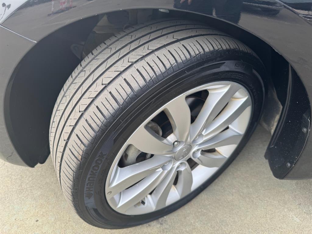 KIA Carens 2014 Negro - Importación desde Corea - HF Imports Iquique - Foto 19