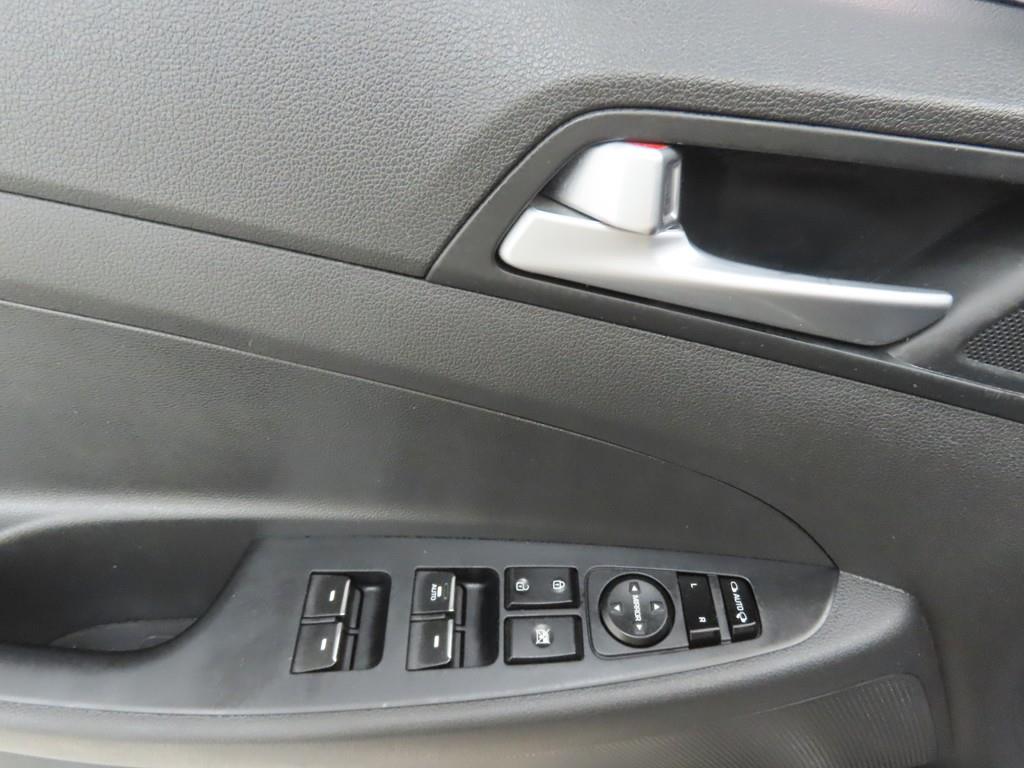 HYUNDAI Tucson - Vista 9