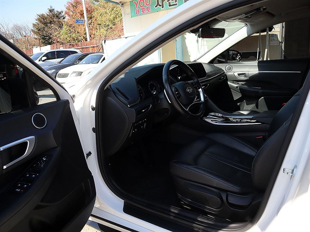 HYUNDAI Sonata - Vista 11