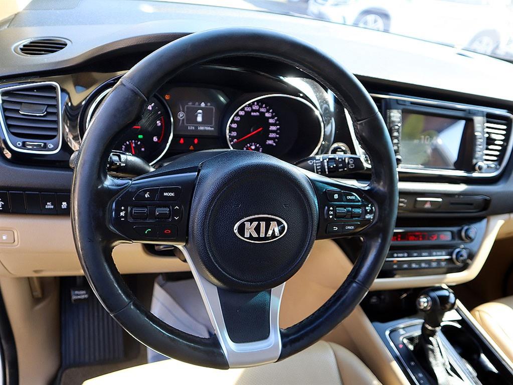 KIA Carnival 2016 Blanco - Importación desde Corea - HF Imports Iquique - Foto 8