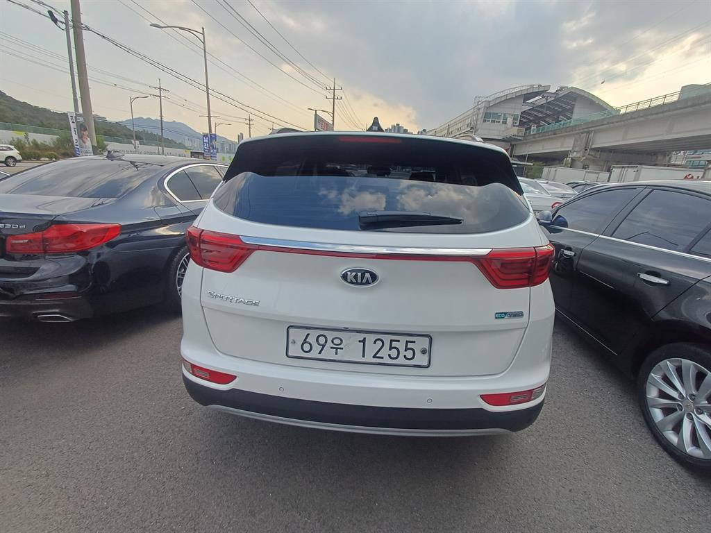 KIA Sportage - Vista 4