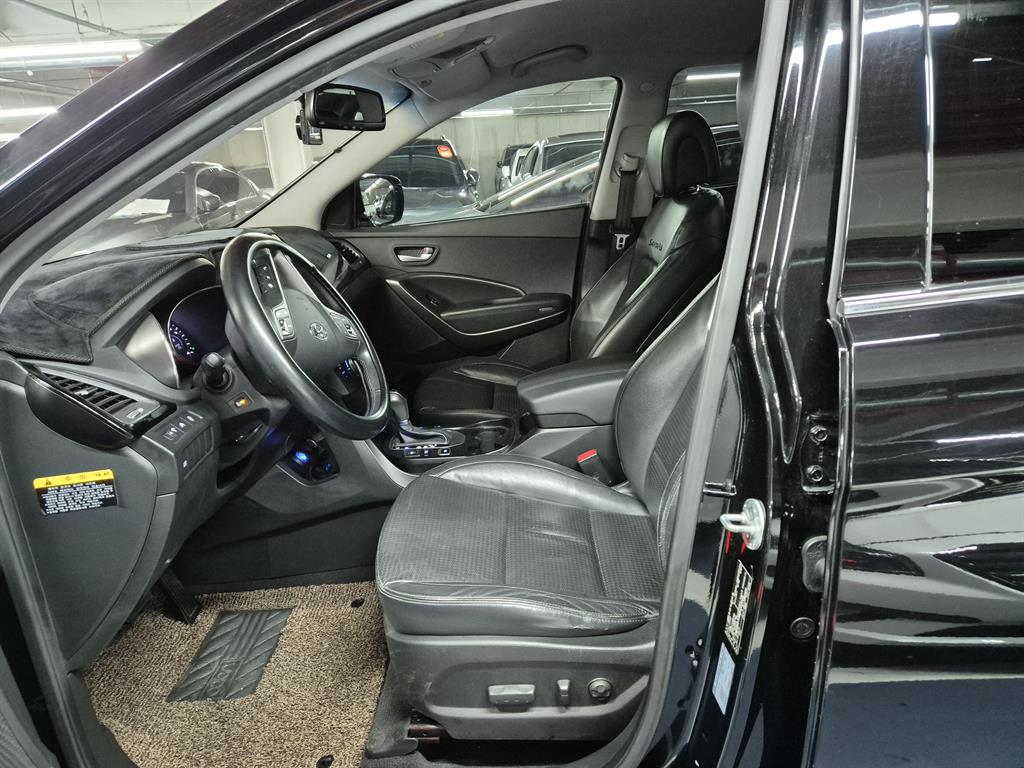 HYUNDAI Santa Fe - Vista 6