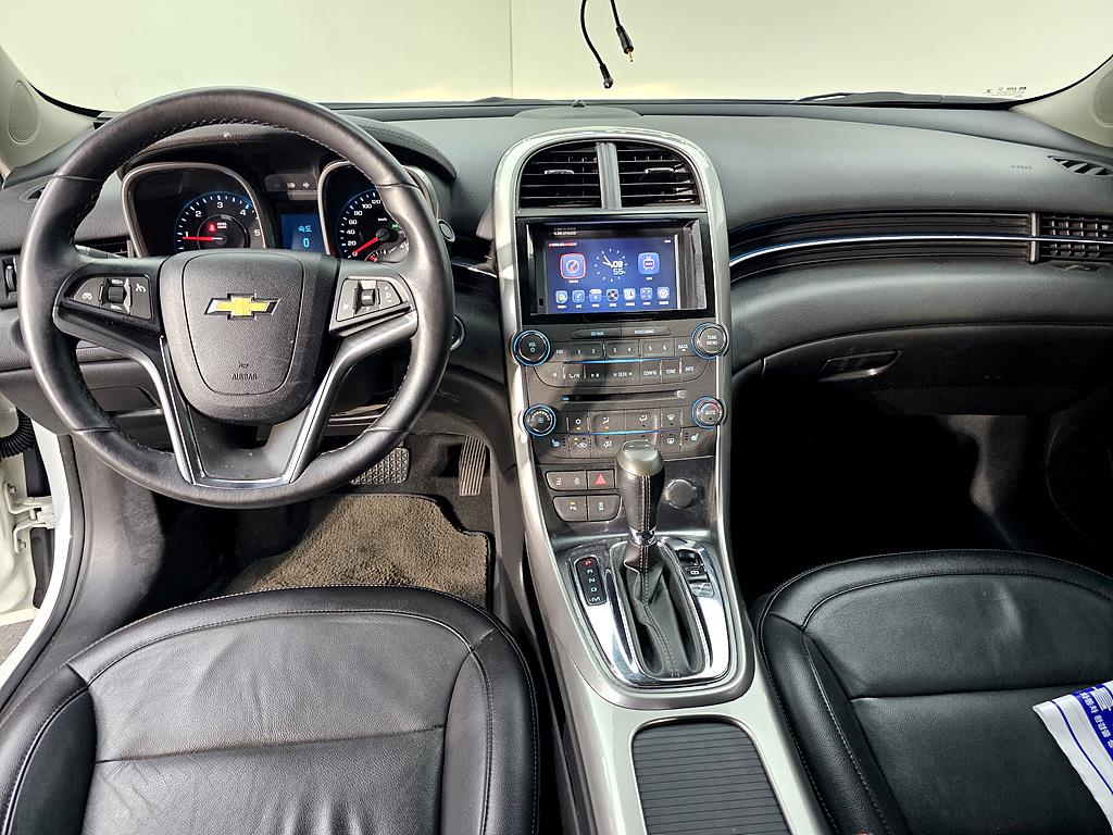 Chevrolet Malibu - Vista 5