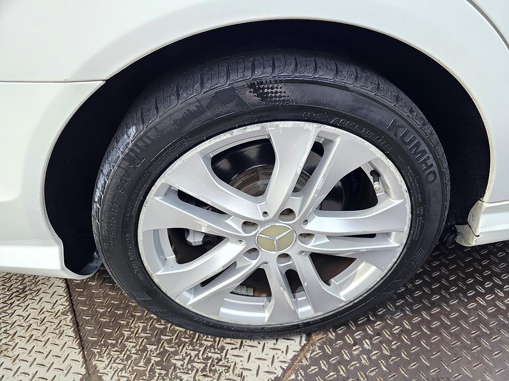 Mercedes Benz C Class 2013 Blanco - Importación desde Corea - HF Imports Iquique - Foto 20