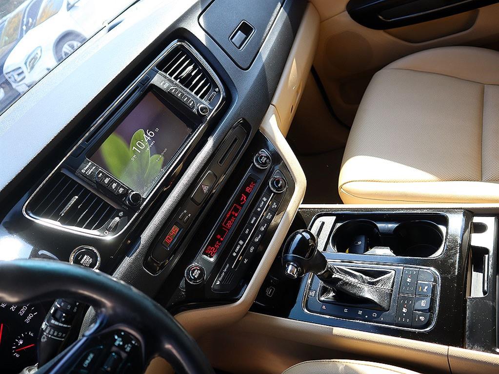 KIA Carnival 2016 Blanco - Importación desde Corea - HF Imports Iquique - Foto 10