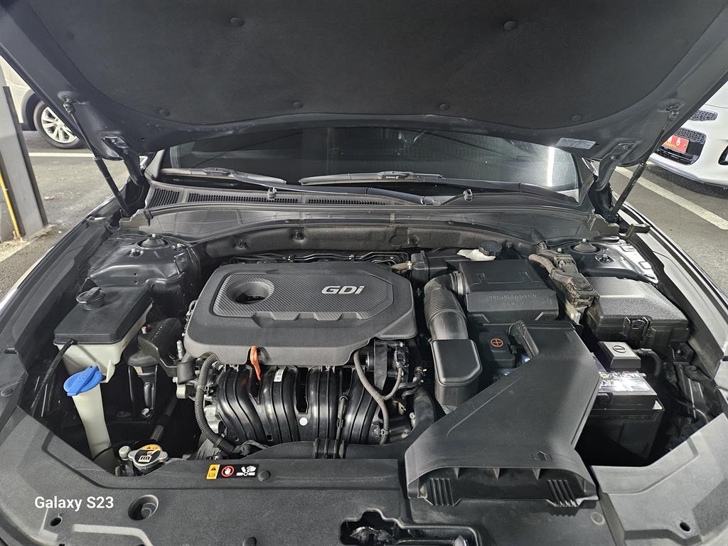 HYUNDAI Grandeur - Vista 11