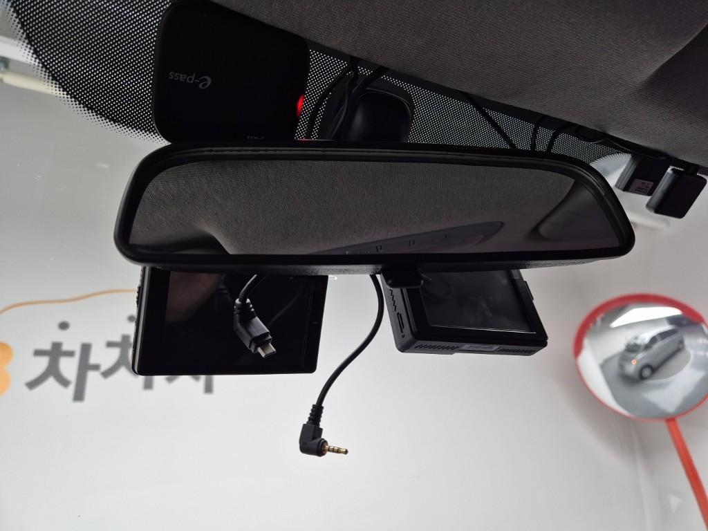 HYUNDAI Starex - Vista 12