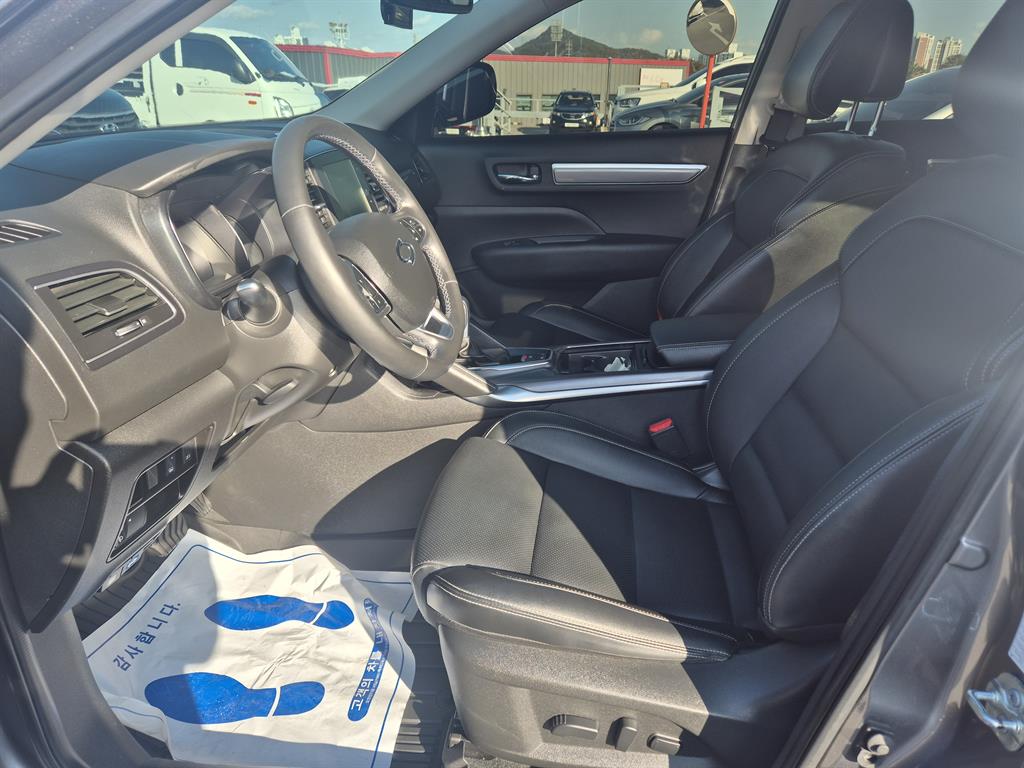 SAMSUNG QM6 - Vista 6