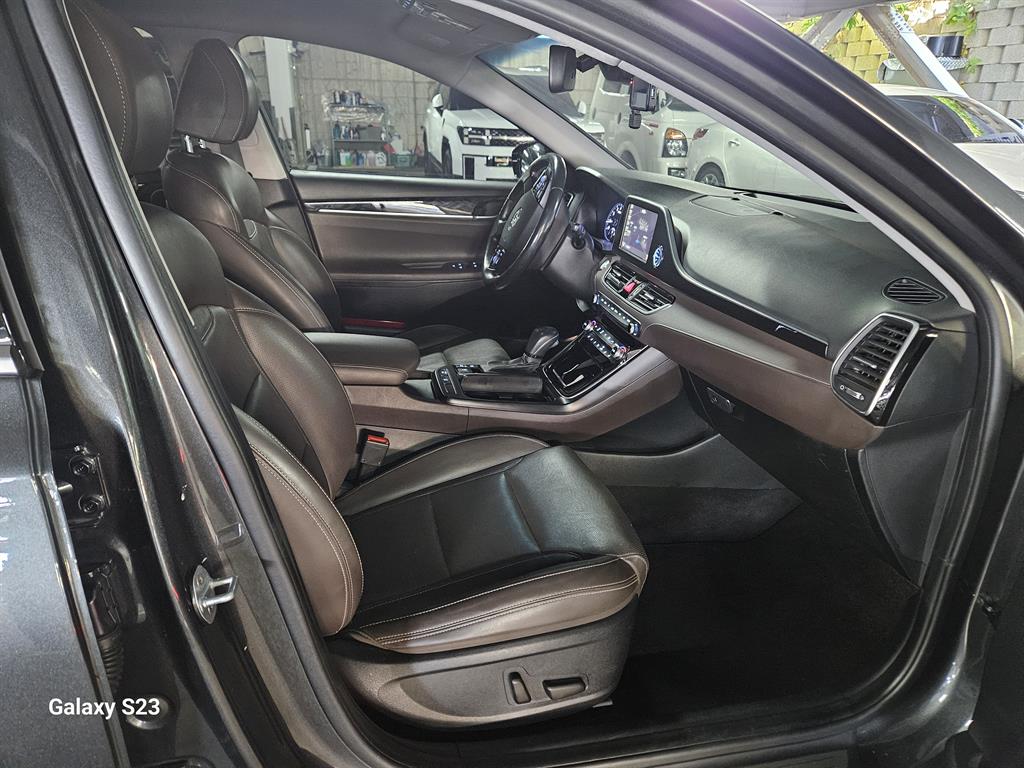 HYUNDAI Grandeur - Vista 10