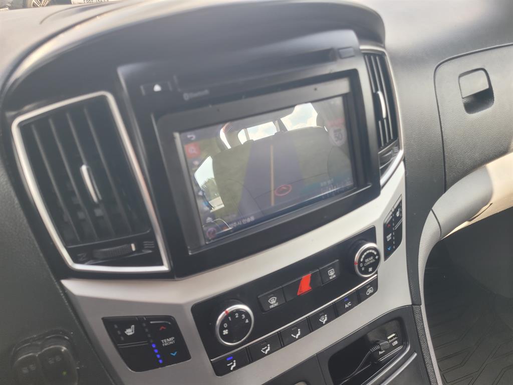 HYUNDAI Starex 2019 Amarillo - Importación desde Corea - HF Imports Iquique - Foto 13