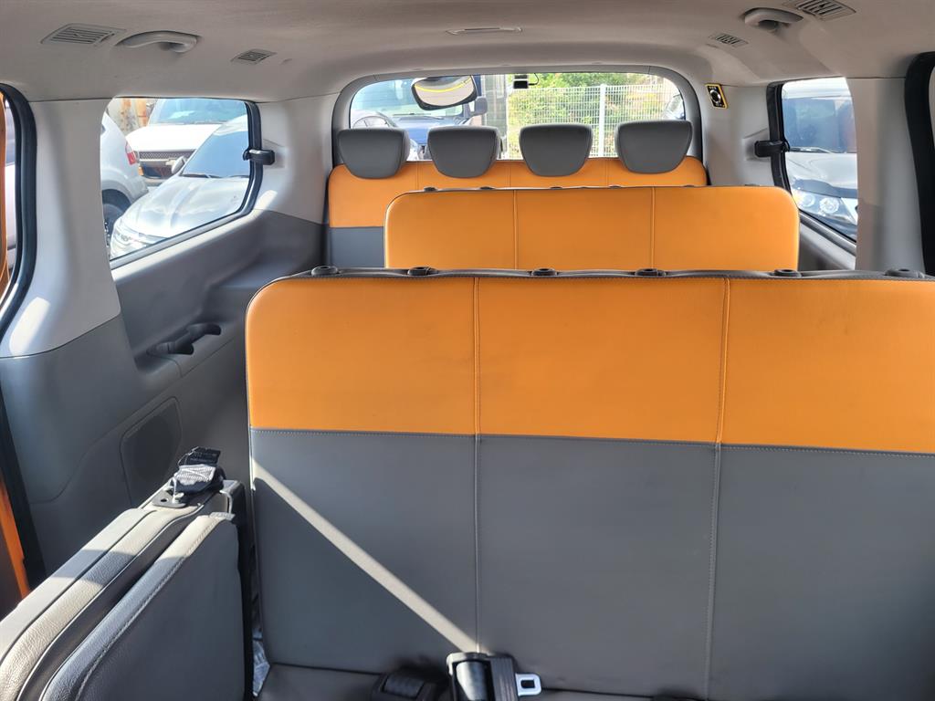 HYUNDAI Starex 2019 Amarillo - Importación desde Corea - HF Imports Iquique - Foto 19