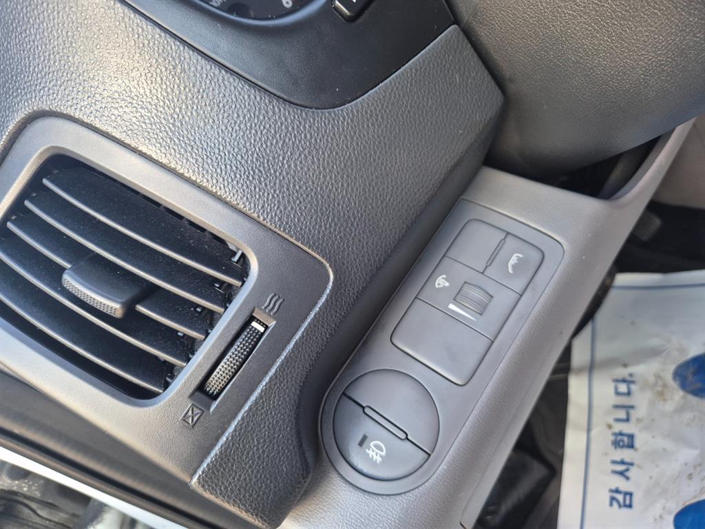 HYUNDAI Starex - Vista 12