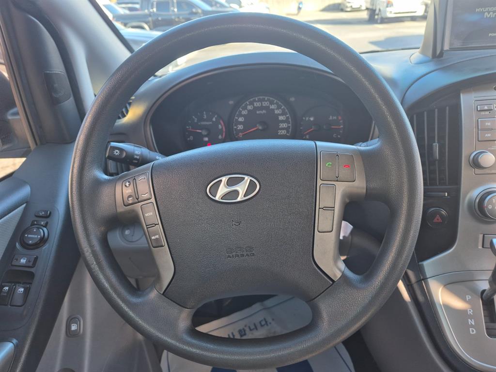 HYUNDAI Starex 2014 Blanco - Importación desde Corea - HF Imports Iquique - Foto 16