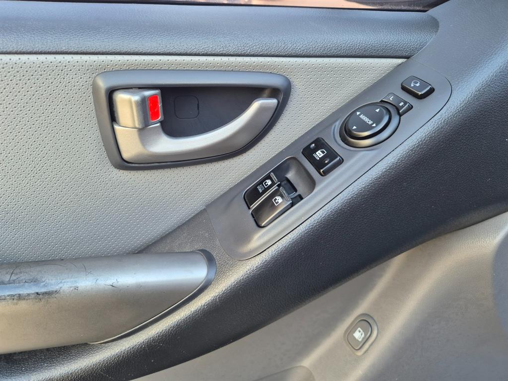 HYUNDAI Starex - Vista 11