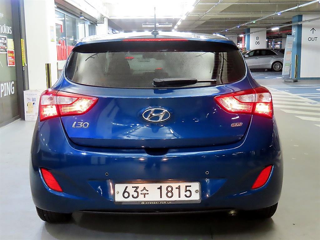 HYUNDAI i30 - Vista 5