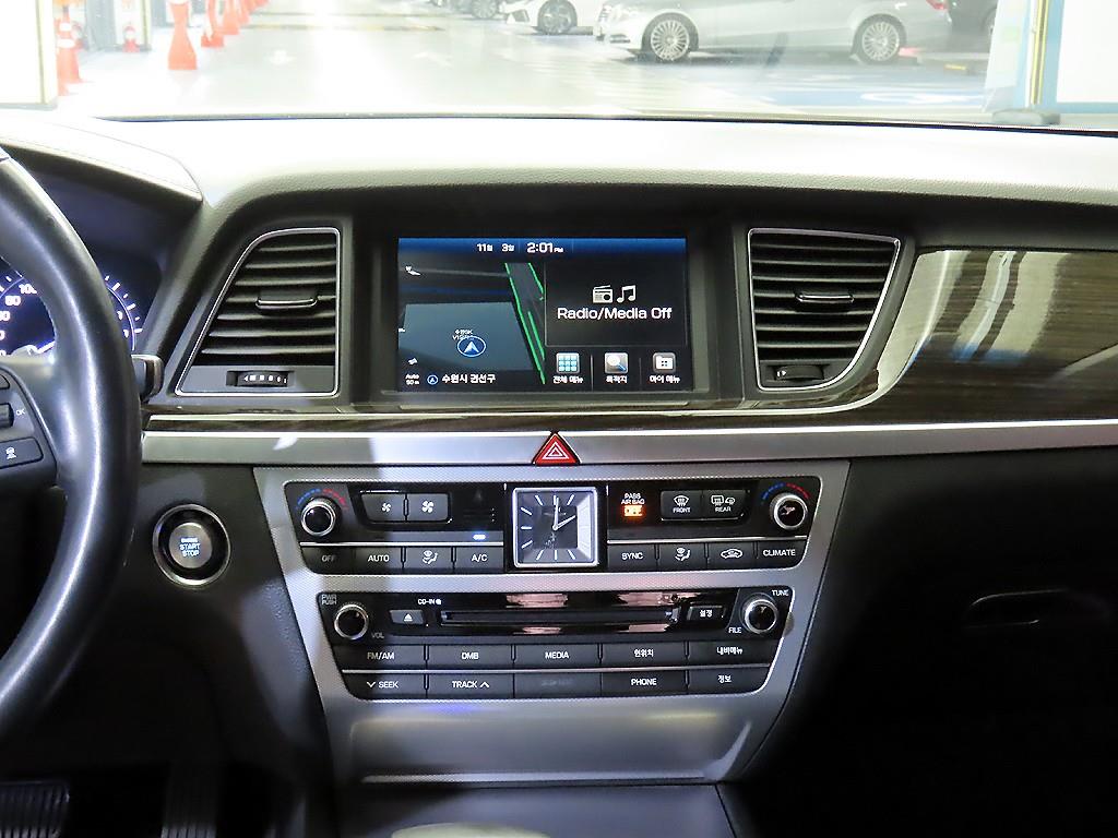 Genesis G80 - Vista 11