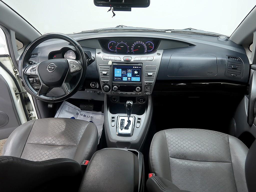 Ssangyong Korando - Vista 9