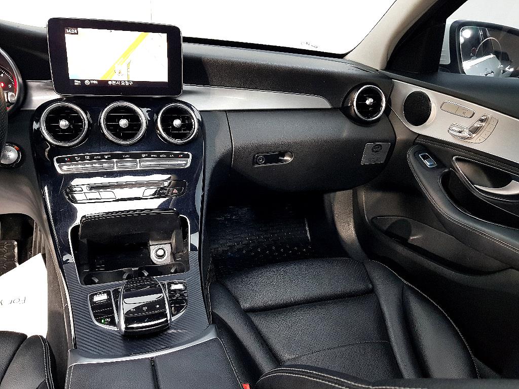 Mercedes Benz C Class - Vista 10