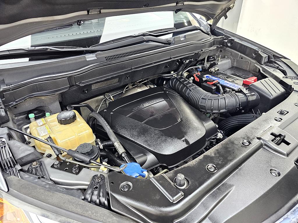 Ssangyong Korando - Vista 6